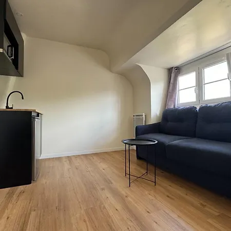 Comfortable 16 M Nest In Appartamento Caen